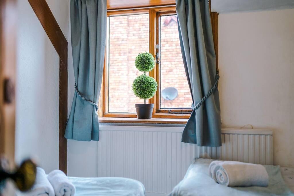 Kingsley Kottage Villa Hough Green Ngoại thất bức ảnh